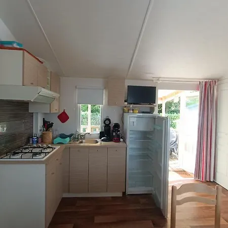 Mobil-home Le Petit Paradis *