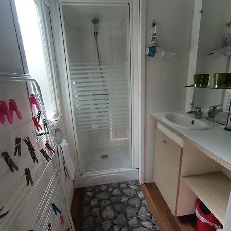 Mobil-home Le Petit Paradis 营地 *